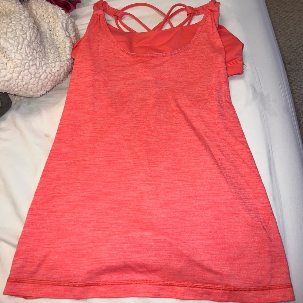 Lululemon size 6 tank